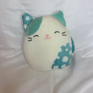 NWT! Kelsa the Floral Cat 7 Inch Squishmallow